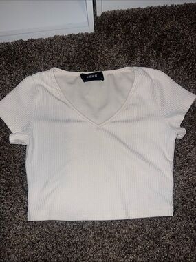 Cider Cream Ribbed V-Neck Short Sleeve Crop Top